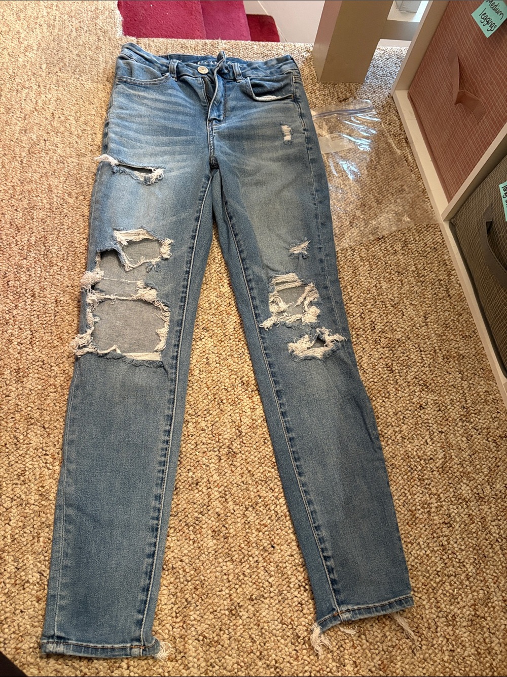 American Eagle Outfitters Ripped Light Blue Skinny Jeans curvy high rise jegging